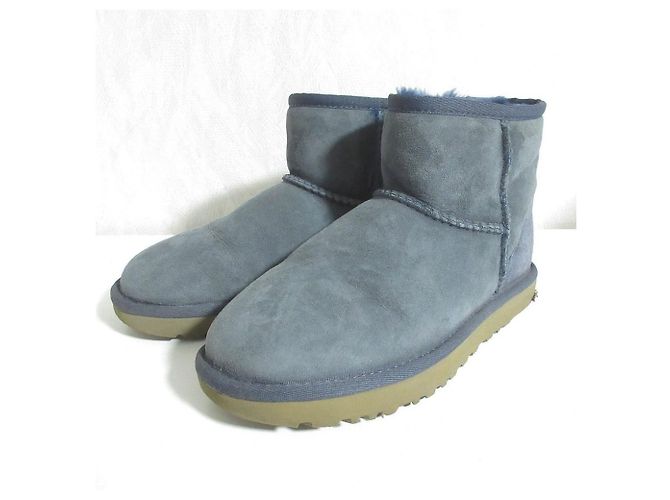 Autre Marque Botas de pele de carneiro UGG Classic Mini II Marrom