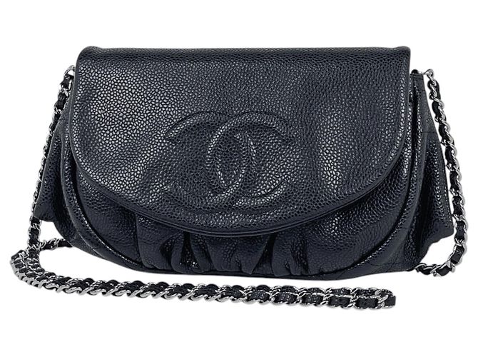 Borsa a tracolla Chanel in vitello grana nera Nero