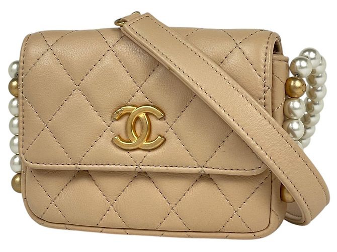 Bolsa de Ombro Chanel Beige Matelassé Bege