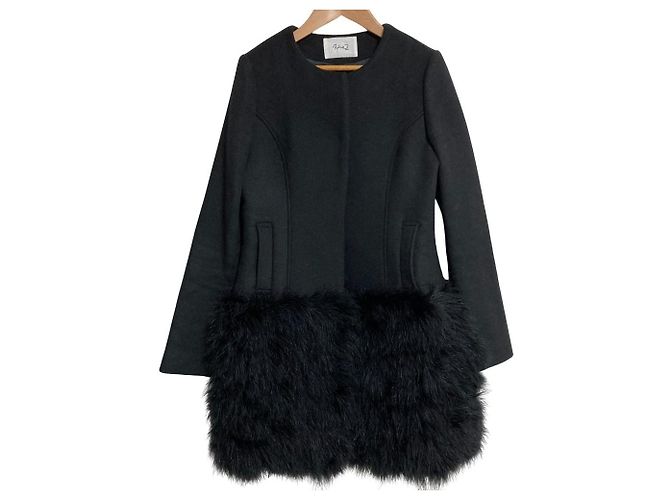Autre Marque Abrigo sin cuello Ninamew Negro