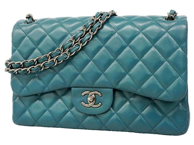 Borsa a tracolla Chanel in pelle d'agnello blu