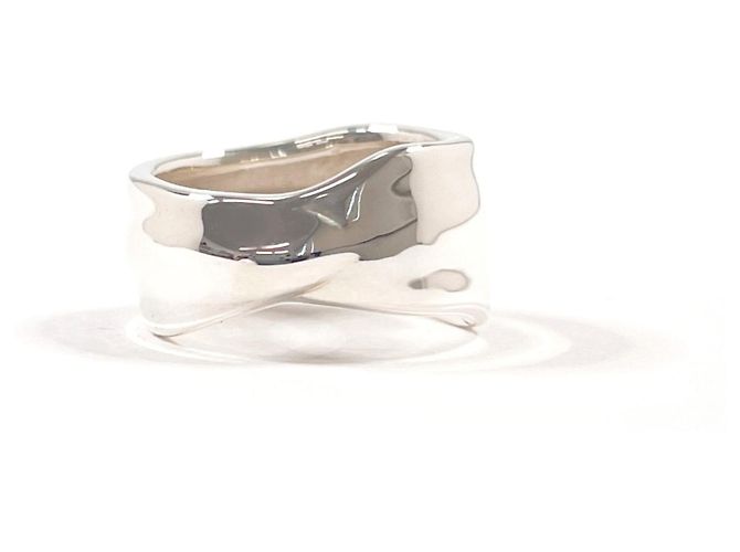 Tiffany & Co. Sterling Silver Leaf Ring Silvery