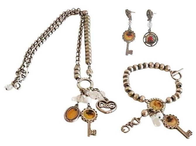 Magnifica parure vintage DOLCE & GABBANA collana, bracciale e orecchini con cammeo e cristalli Argento Multicolore
