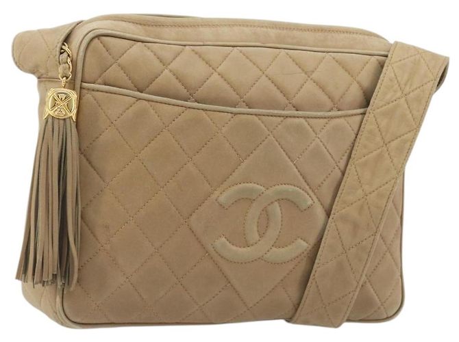 Bolsa de ombro CHANEL COCO Mark Matelasse em pele de cordeiro bege com CC tom dourado Auth 194085