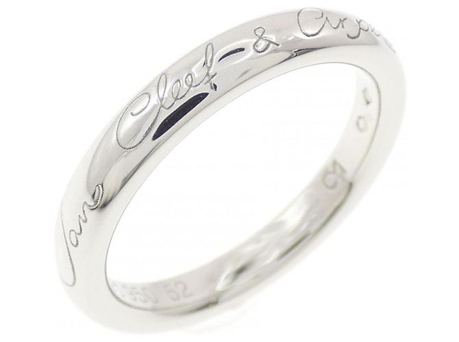 Van Cleef & Arpels Infini Signature Ring