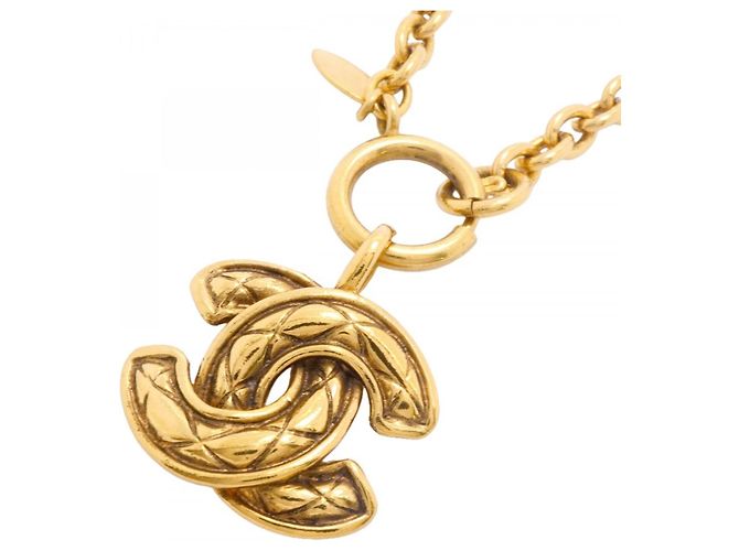 Collana Chanel placcata oro D'oro