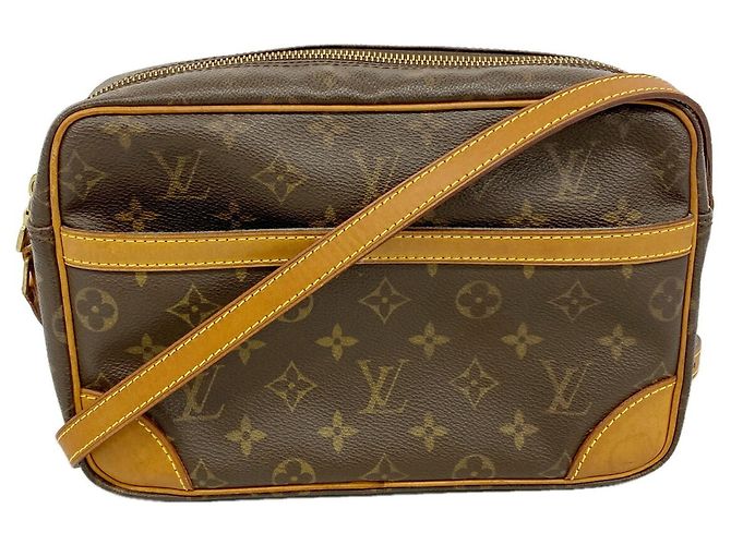 Bolso de hombro Louis Vuitton Monogram Trocadero 27 Castaño