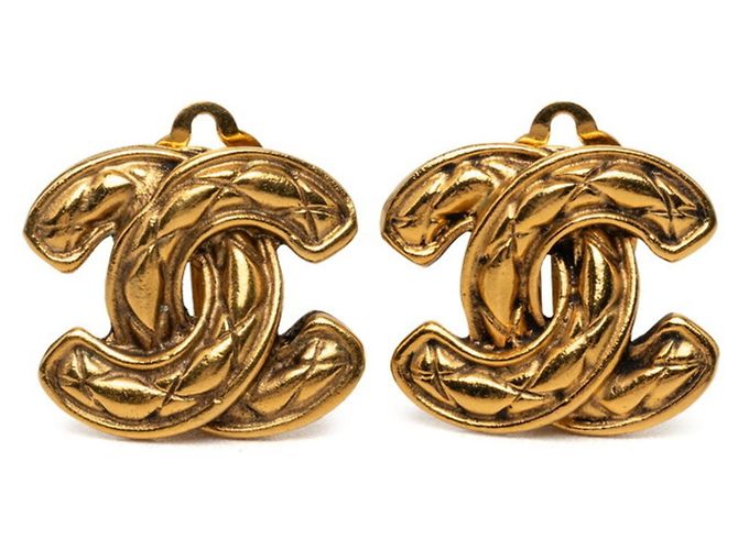 Orecchini a clip Chanel Coco Mark Matelassé D'oro