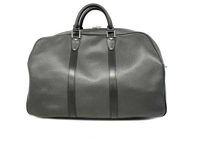 Borsa Boston Louis Vuitton Taiga Kendall PM Grigio