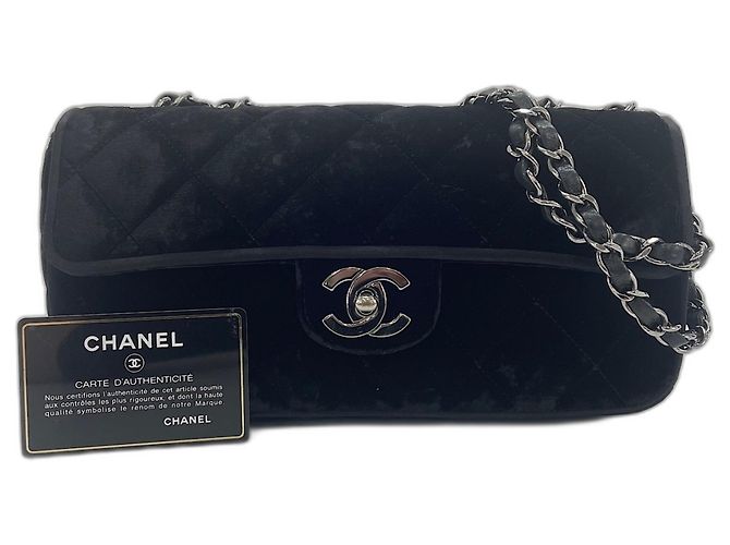 Borsa a tracolla Chanel Matelassé Black Nero