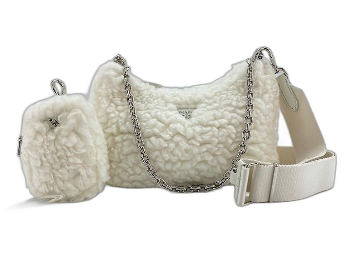 Prada PRADA Re-Edition 2005 Shoulder Bag Blanco