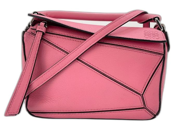 Borsa a tracolla Loewe Mini Puzzle Bag in rosa