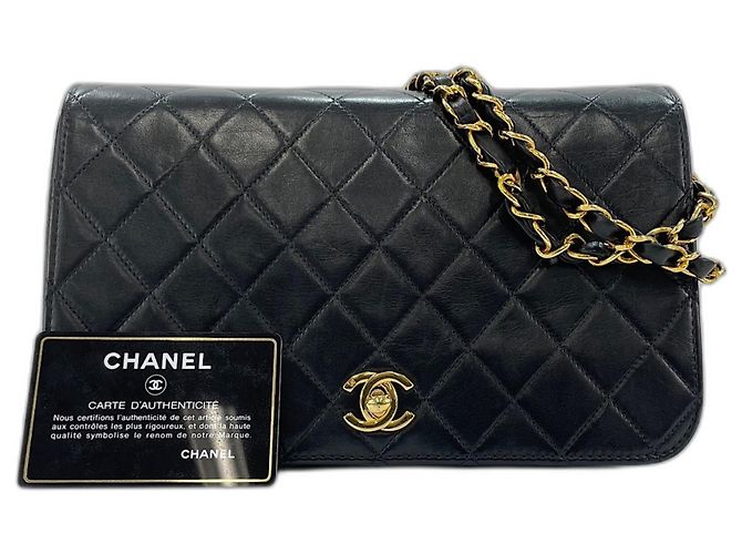 Borsa a tracolla Chanel Matelassé 23 Nero