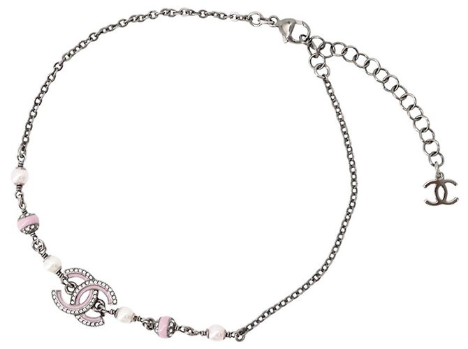 Colar Chanel Coco Mark com pérolas artificiais e strass