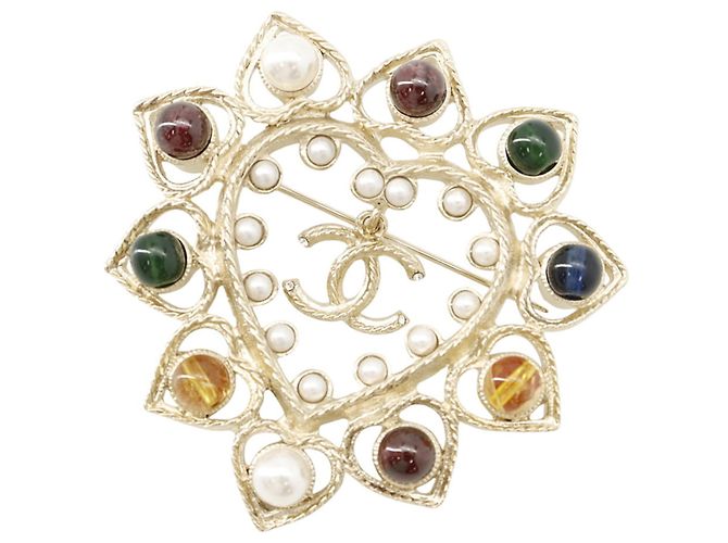 Spilla a cuore Chanel con strass e pietre colorate D'oro