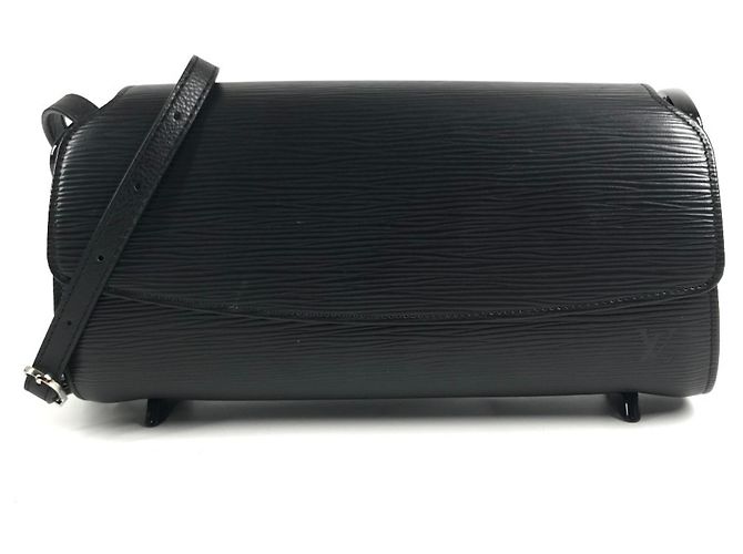 Bolsa de Ombro com Aba Louis Vuitton Epi Nocturne PM Preto