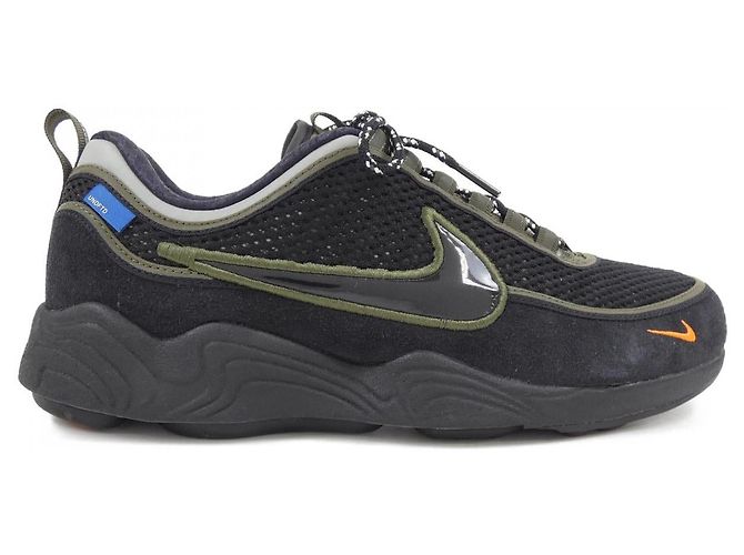 Autre Marque Nike Sneaker Schwarz Khaki