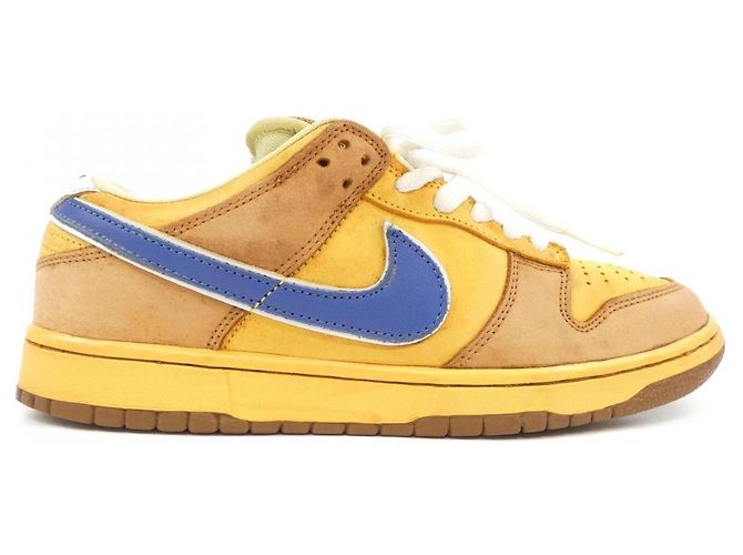 Autre Marque Baskets Nike Marron