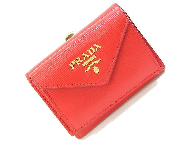 Prada Tri-fold Wallet 1MH021 in Red Leather