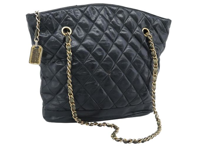CHANEL Matelasse Chain Schultertasche aus Lammleder Schwarz Gold CC Auth bs36768 Golden