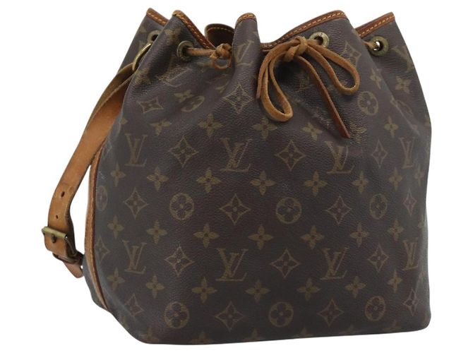 LOUIS VUITTON Monogram Petit Noe Shoulder Bag M42226 LV Auth 196026 Monogramma