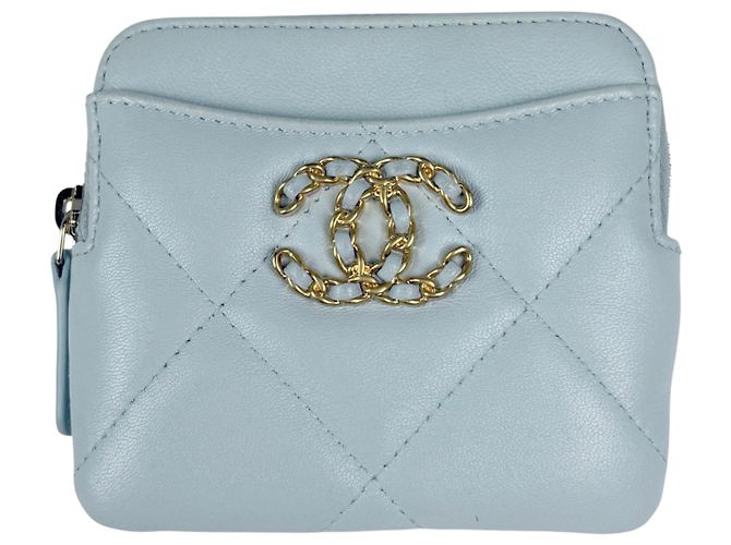 Monedero Chanel de piel azul claro
