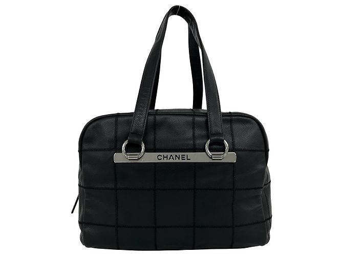 Saco Tote Chanel em couro de bezerro grão preto
