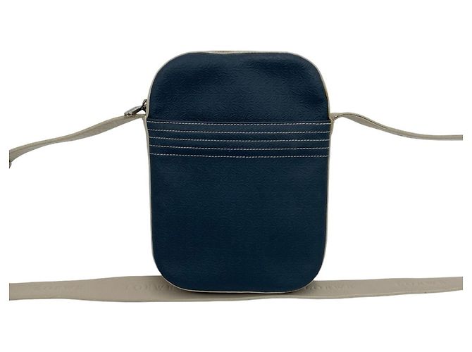 Bolsa de Ombro em Pele Loewe Repeat Anagram Logo Bege Azul marinho