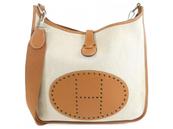 Hermès Bolsa de ombro Hermes Evelyne GM em Cognac Conhaque