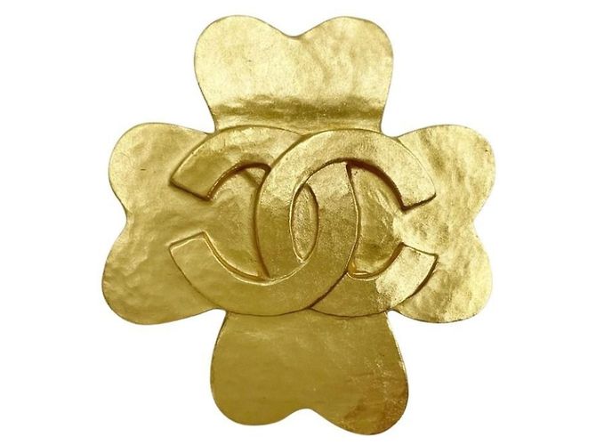 Chanel Kleeblatt-Brosche Goldfarben Golden