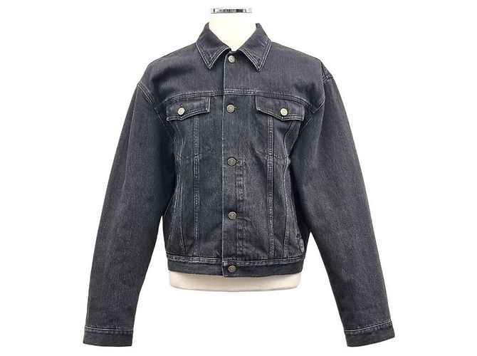 Gucci Giacca in denim nero lavato con patch a scritte Multicolore