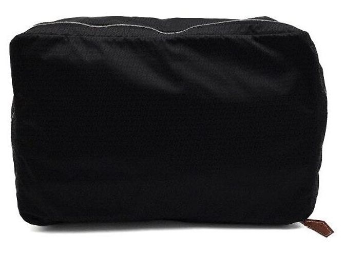 Hermès Bolsa Travel Cube MM em seda preta Preto