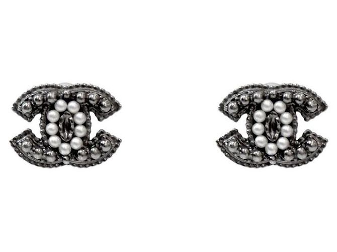 Chanel Orecchini Pearl CC Argento 