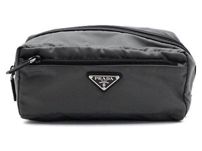 Prada Bolso pouch unisex de Re-Nylon gris con logo triangular
