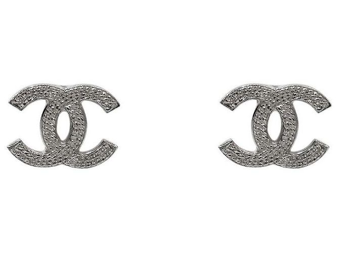 Chanel Boucles d'oreilles CC argentées
