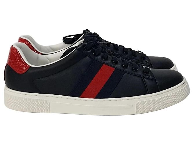 Gucci Baskets Ace Square Web en cuir noir