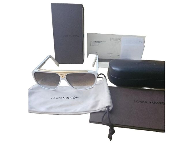 Gafas de sol Louis Vuitton Attitude Aviator Blanco Dorado