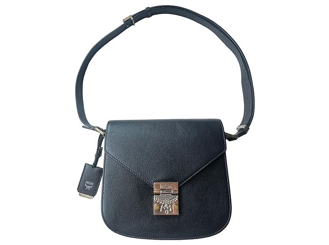Bolsa de Ombro Tracy em Couro Preto MCM