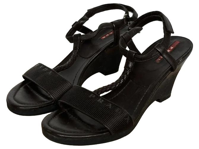 Sandali wedge in pelle marrone scuro da donna Prada