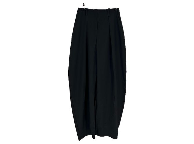 Autre Marque Weite schwarze Hose, abgerundet