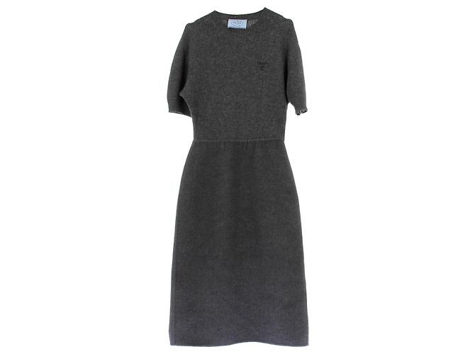 Prada Vestido de cachemira gris