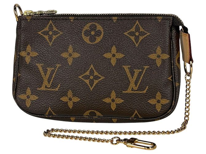 Louis Vuitton Mini Pochette Accessoires Marron