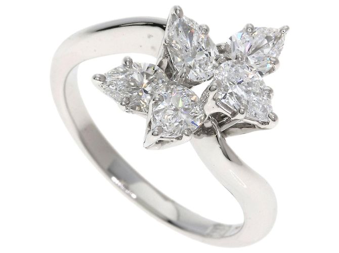 Harry Winston Cluster Small Pear-Shaped Diamond Ring