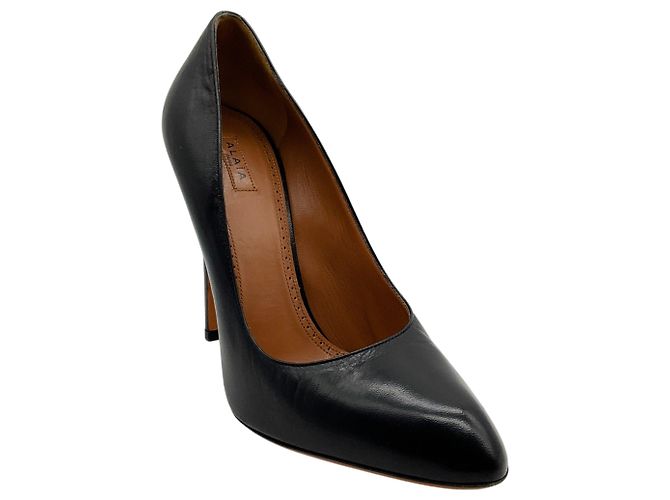 Alaïa Alaia Pumps aus schwarzem Leder mit Mandelspitze