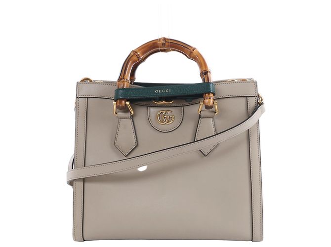 Bolsa 2 formas Gucci Bamboo Diana em couro Bege