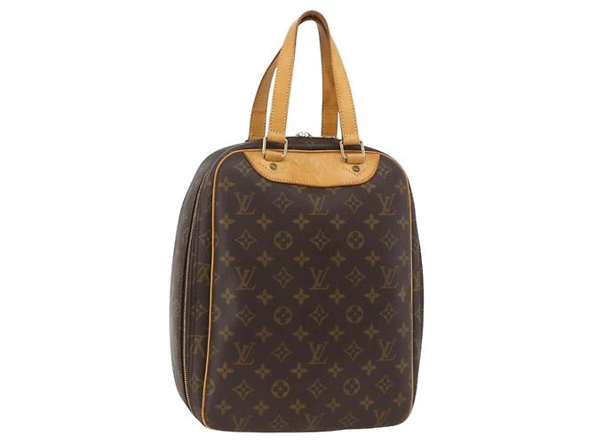 Louis Vuitton Excursion Monogram Marrom