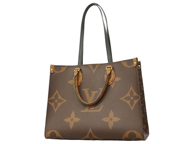 Saco Tote Louis Vuitton Monogram Giant Reverse OnTheGo MM Marrom