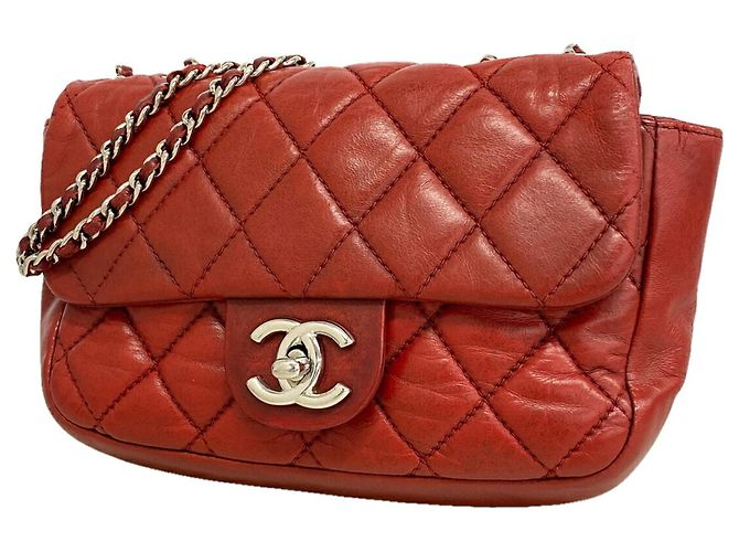 Bolso de hombro Chanel Mini Matelassé Roja