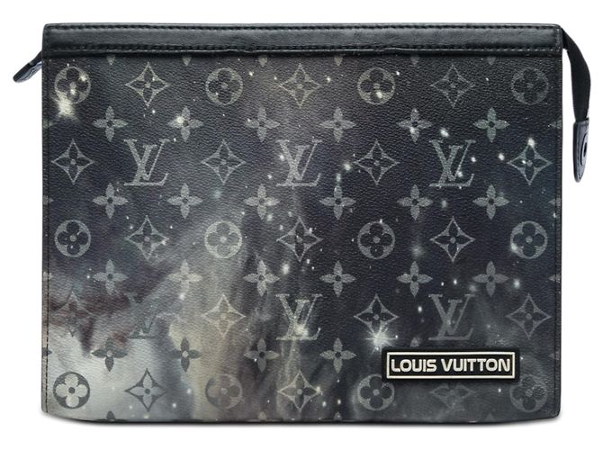 Louis Vuitton Black Monogram Galaxy Pochette Voyage MM Nero
