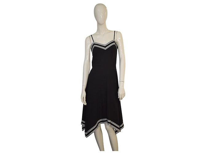 Robe Ted Baker noire à rayures blanches